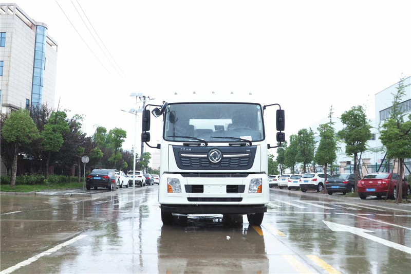 東風(fēng)天龍后八輪20噸噴霧車，國六綠化噴灑車